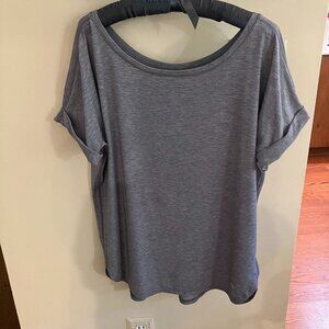 GapFit Heather Gray Short Sleeve Top